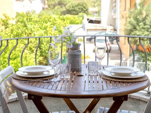 Apartment Del Colle by Interhome