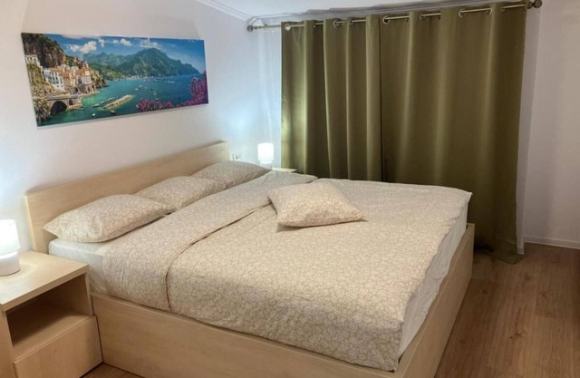 Apartment deluxe Domina, ideal for your transit, close to the border