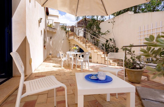 Apartment 'Egeria Con Vista Mare Laterale' with Sea View, Wi-Fi and Air Conditioning