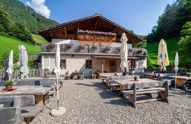 Apartamento "Engethalerhof" con vistas a la montaña, balcón y Wi-Fi