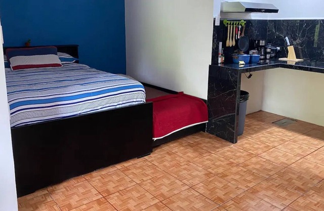 Apartamento equipado con cocina lavadora baño etc