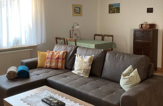 Apartamento 'Erdgeschoss' con vistas a la montaña, terraza compartida y Wi-Fi