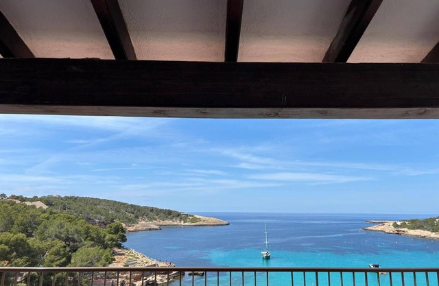 Apartamento en un hotel 'Vista Mar 1Aa' con vistas al mar, Wi-Fi y aire acondicionado