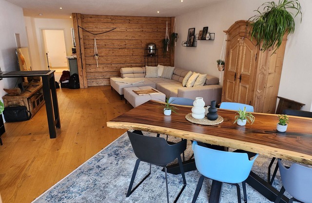 Apartamento 'Exclusive 120 qm Wohnung am Wössner See' con vistas al lago, terraza privada y Wi-Fi
