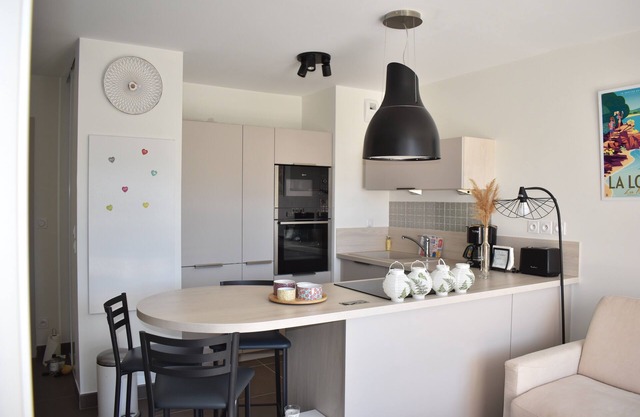 Apartment for 3 people in Chateau Vert with swimming pool