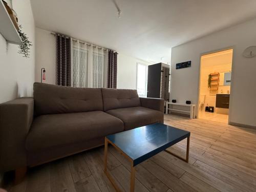 Apartment F2