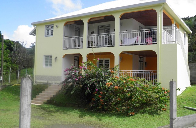 APARTAMENTO F4 NUEVA PLANTA BAJA AMUEBLADA CONFORTABLE