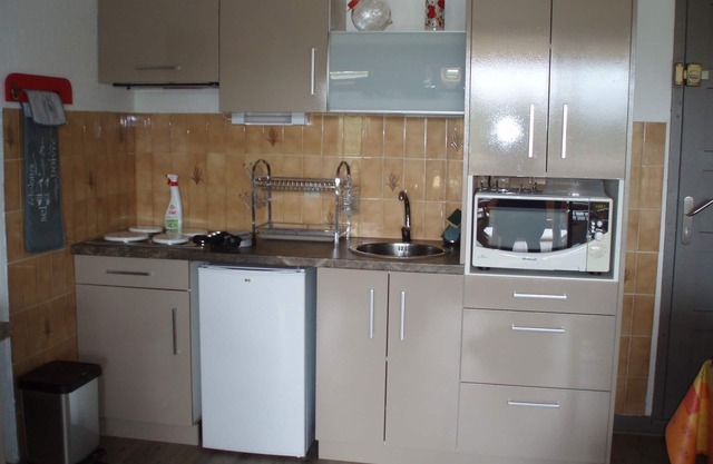 Apartamento frente al lago marino 1. 5 km de la FR5KKC83 océano