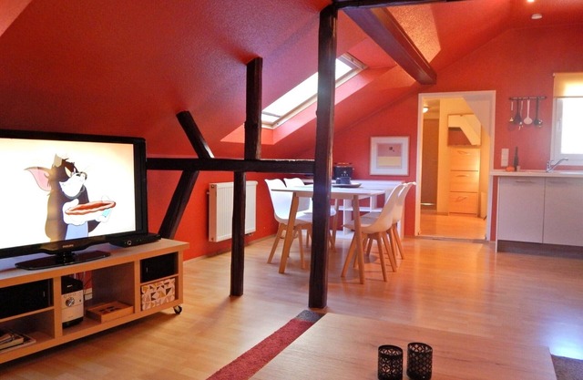 Apartamento 'Ferienhaus Rheinblick Wohnung 4' con terraza compartida, Wi-Fi y aire acondicionado.