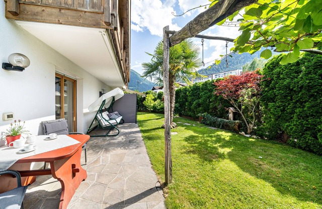Apartamento "Ferienhof Turmwirt Gala" con vistas a la montaña, piscina compartida y Wi-Fi