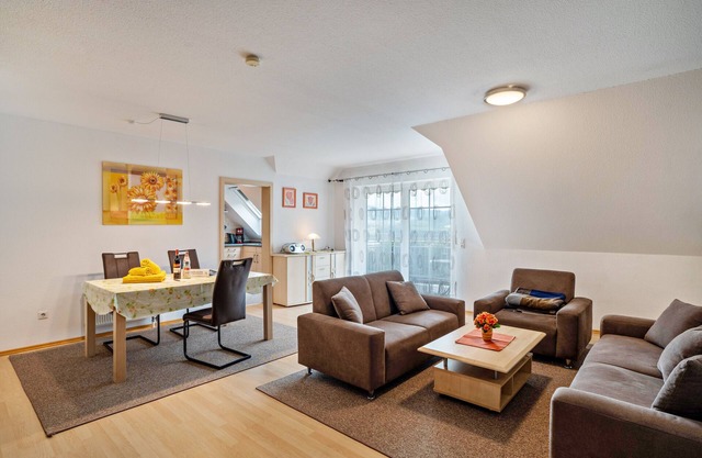 Apartamento 'Ferienwohnung 1 Og - Rechts con vistas a la montaña y Wi-Fi