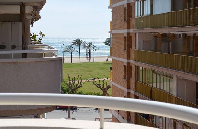 APARTAMENTO EN LA PINEDA DE SALOU A 50 METROS DE LA PLAYA Y 5 MINUTOS DE PORT AVENTURA!!