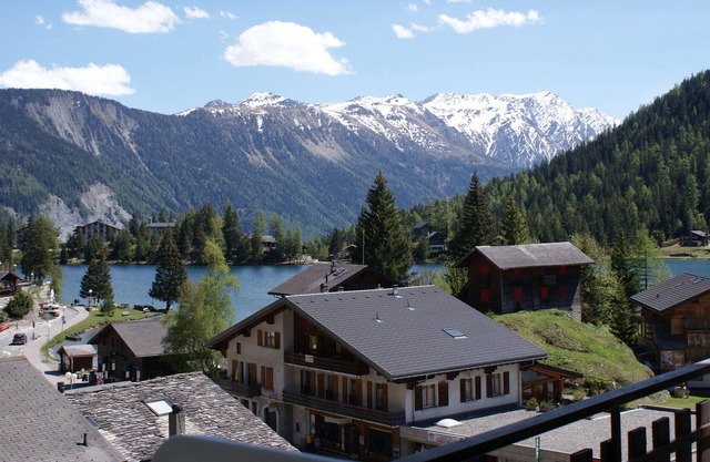 Apartamento para 4 personas, acceso gratuito a la piscina, vista del lago Champex-Lac