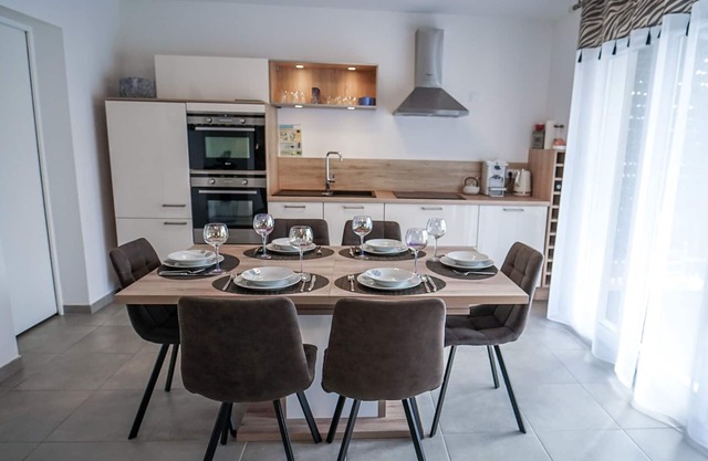 Apartment for 4 people with condominium parking