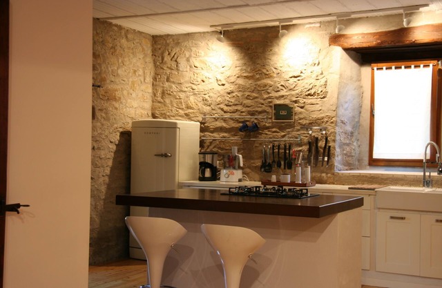 Apartment for 6+1 people with pool, wifi and barbecue nestled in the hills