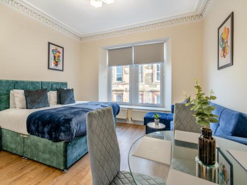 Apartment Four - Uk44287