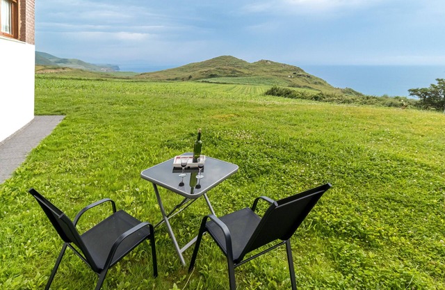 Apartamento 'Gloria-Patchwork' con vistas al mar, jardín compartido y Wi-Fi