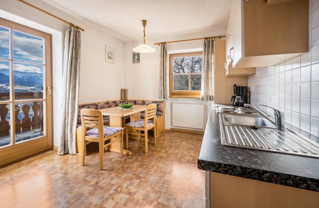 Apartamento Gnolerhof con vistas a la montaña, balcón y Wi-Fi