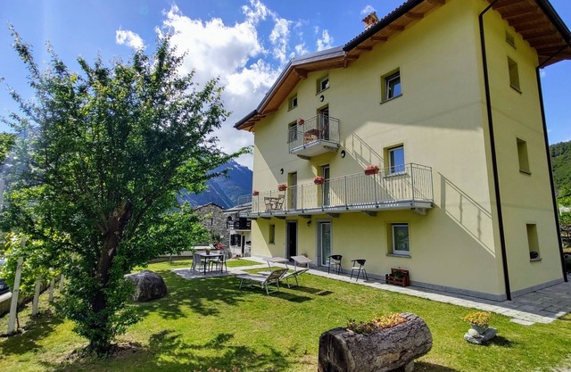 Apartamento Gruf by Interhome
