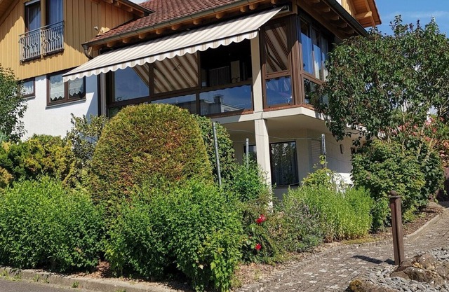 Apartamento 'Ferienwohnung Hässler Am Golfplatz' con terraza privada y Wi-Fi