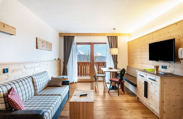 Apartamento 'Hatzes App Schlern' con vistas a la montaña, balcón y Wi-Fi