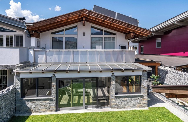 Apartamento 'Haus Rudi' con vistas a la montaña, balcón y Wi-Fi