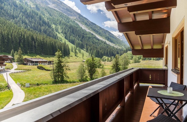 Apartamento 'Haus Marchegg - Steinbock' con vistas a la montaña, balcón y Wi-Fi