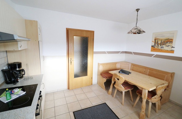 Apartamento 'Haus Wintersonne - FeWo Luchs' con terraza privada, jardín compartido y Wi-Fi