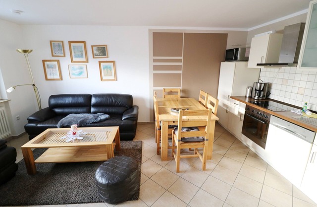 Apartamento 'Haus Wintersonne - FeWo Libelle' con jardín compartido, balcón y Wi-Fi