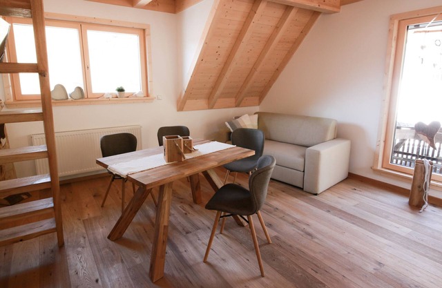 Apartamento 'Heimatglück 3, Dúplex, 42qm' con terraza compartida, balcón y Wi-Fi