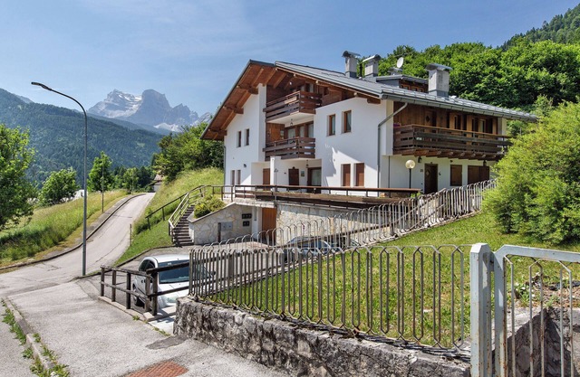 Apartamento 'Hilde' con vistas a la montaña, terraza privada y Wi-Fi