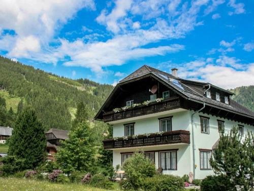 Apartment Hochjoch by Interhome