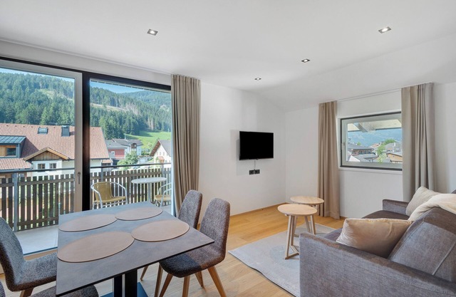 Apartamento "Hofer Marianna" con vistas a la montaña, wifi, balcón y jardín