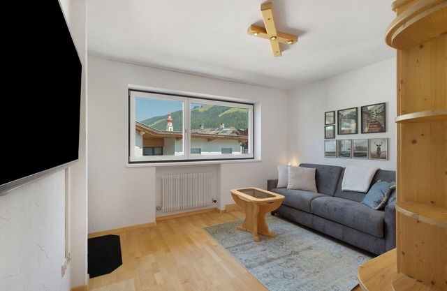 Apartamento "Hofer Monika" con vistas a la montaña, Wi-Fi, balcón y jardín