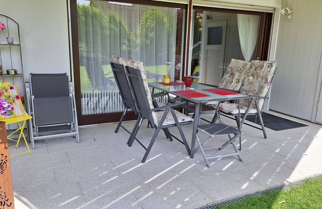Apartamento 'Höri' con terraza privada, jardín compartido y Wi-Fi
