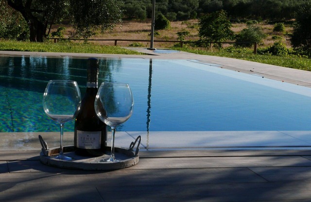 Apartamento en villa con piscina, WIFI, TV, patio, vista panorámica, cerca de San Gimignano
