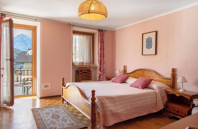 Apartamento 'Il Borgo' con vistas a la montaña, terraza privada y Wi-Fi