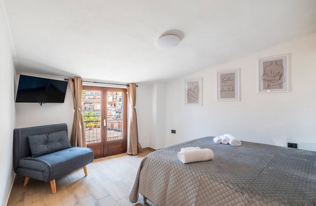 Apartamento 'Il Filo Azzurro 3' con vistas al mar, Wi-Fi y aire acondicionado