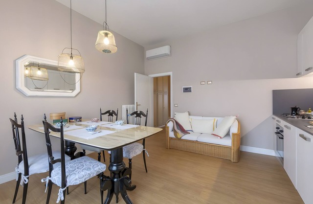 Apartamento 'Il Nido Emozioni Charme E Colori' con Balcón, Wi-Fi y Aire Acondicionado