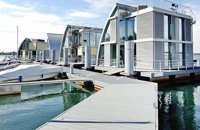 Apartamento en una casa flotante ubicado en el lago Geierswalder See