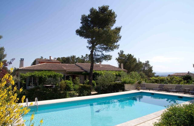 Apartamento en una zona verde residencial de la ciudad de Cavaillon en el Luberon.