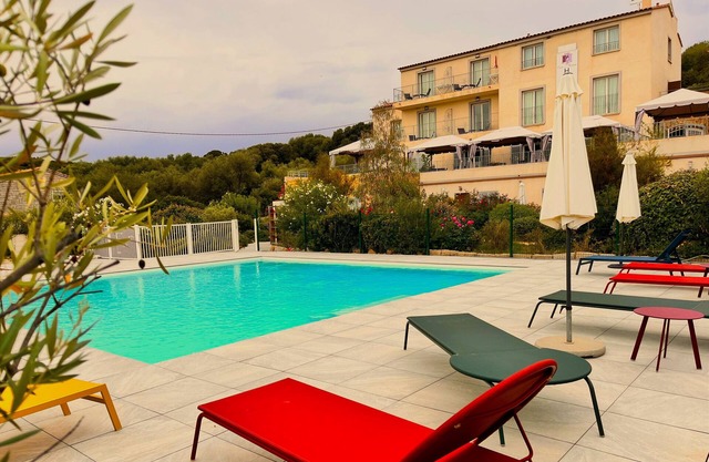Apartment In A Hotel 'Demeure Aliva - Boutique Hotel' with Shared Pool and Private Terrace