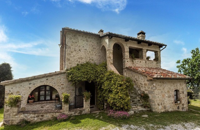 Apartamento en Amiata con vistas a montañas