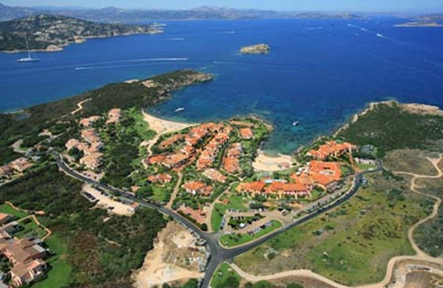 Apartamento en Cala del Faro - Porto Cervo de 90 metros cuadrados con 2 grandes terrazas frente al mar