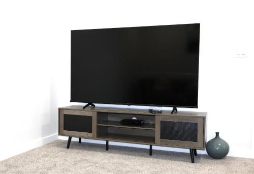 Apartment In Calgary Near Airport