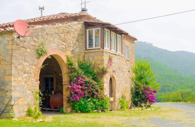 Apartamento 'En Casale Toscano' con Jardín Privado, Wi-Fi y Aire Acondicionado