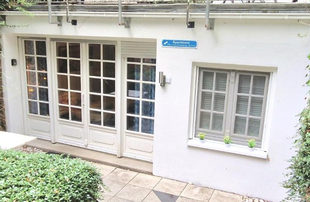 Apartment in Dellbrück frisch renoviert, 300 Meter bis zur Strassenbahn, ruhige Lage