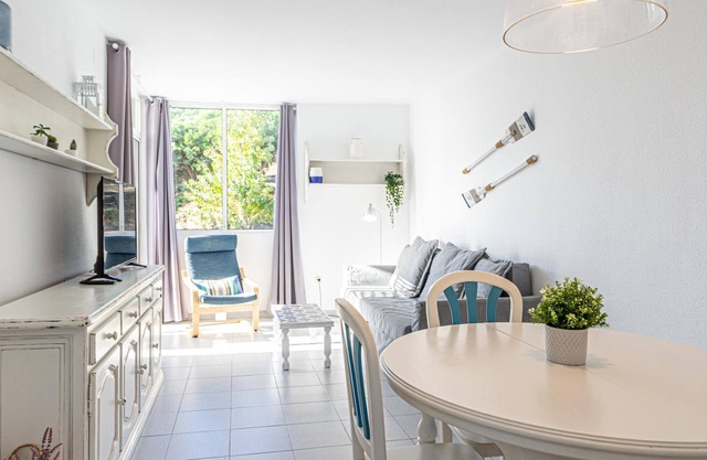 Apartamento delante playa a 40min BCN en tren
