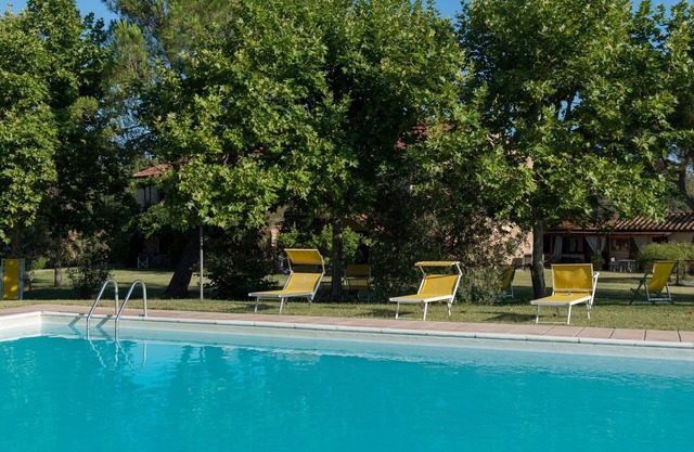 Apartamento en casa rural en la Toscana con piscina, wifi, restaurante, jardín.