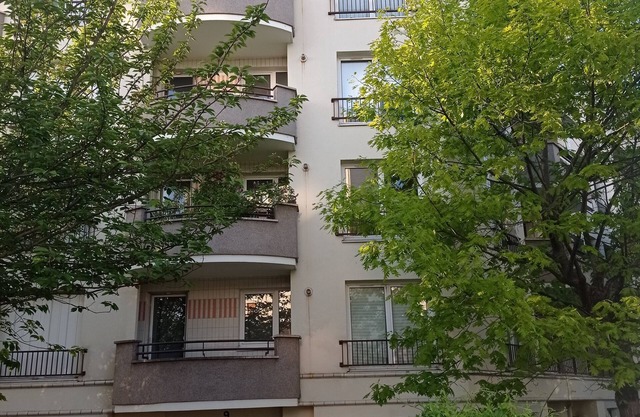Apartment in a quiet residential building in Paris